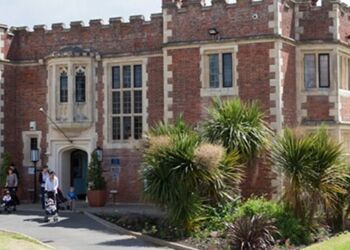 8/9JB Visit Hastings Museum